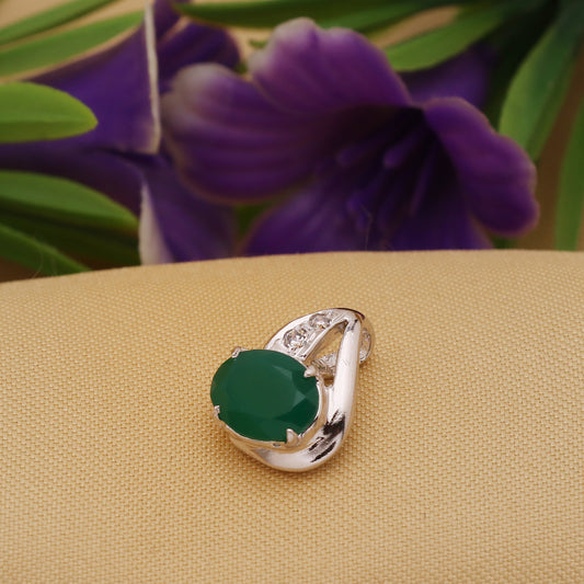 925 Sterling Silver Green Onyx Oval Pendant