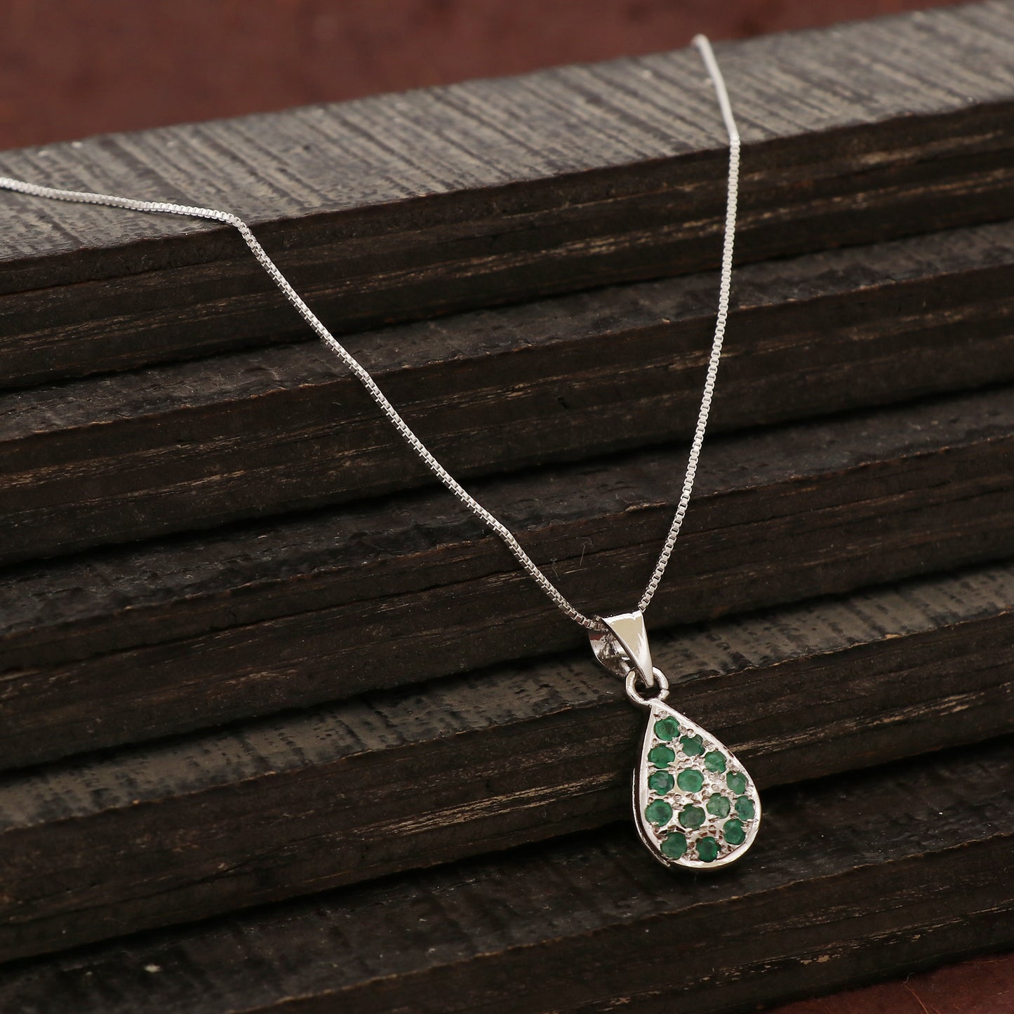 925 Sterling Silver Emerald Filigree Engraved Dainty Pendant