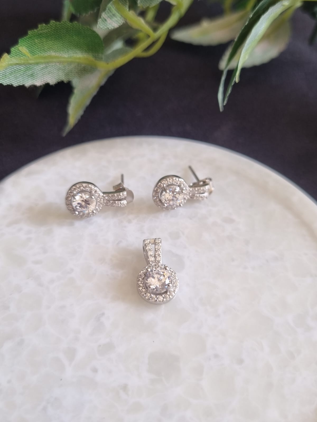 925 Sterling Silver Rhodium Plated Cubic Zirconia Stone Studded Jewellery Set